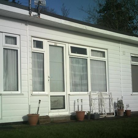Adventure Cabin Dartmouth Extérieur photo